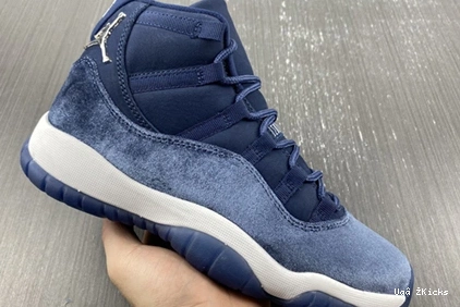 Navy Jordan Practical 11 AR0715-441 Retro Midnight 690 0730